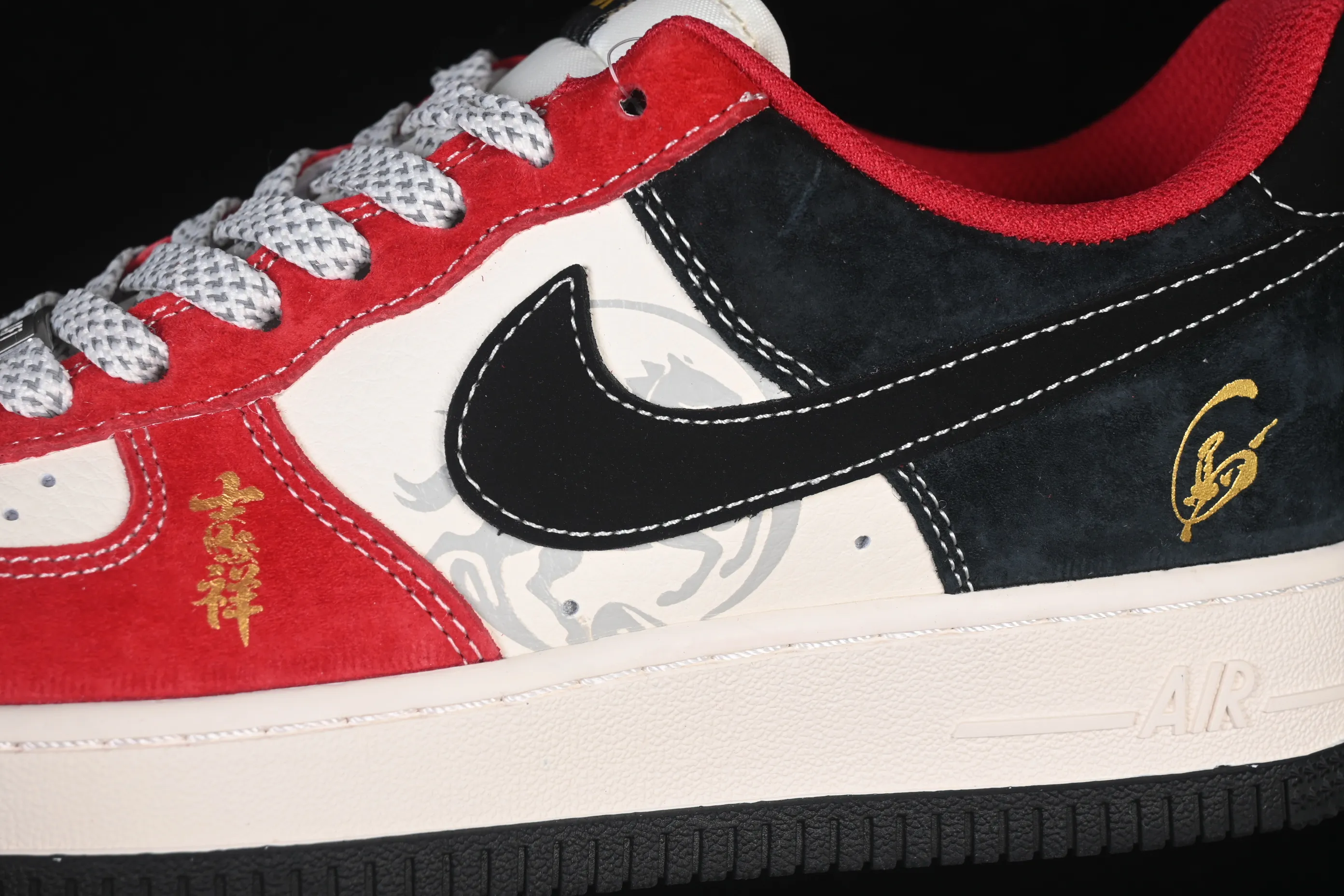All Categories Nk Air Force 1 Air Force Series Nk Air Force 1 Low Air Force Low Nike Air Force 1'07 Low Red and Black Pray for Good Luck and Good Luck Air Force 1 Low-top Casual Shoes FC1688-264